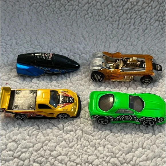 Hot Wheels Bundle #1 - Picture 2 of 11